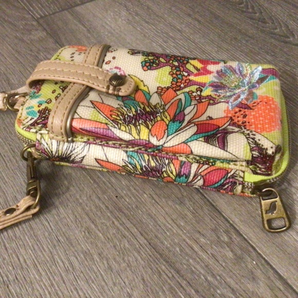 Sakroots Artist Circle Peace Wristlet Crossbody Wallet - Picture 5 of 5